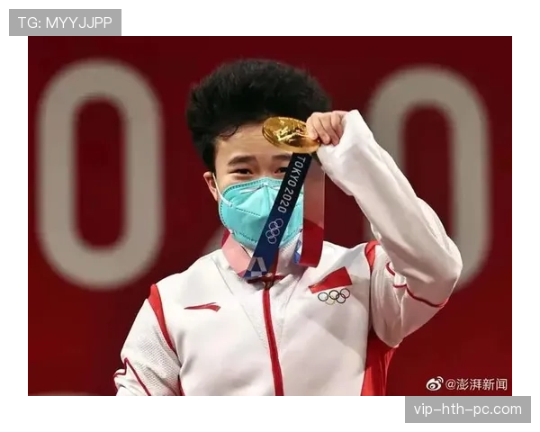 侯志慧的生活照：落地窗豪宅里摊开训练鞋——我的小日子瞬间被打脸