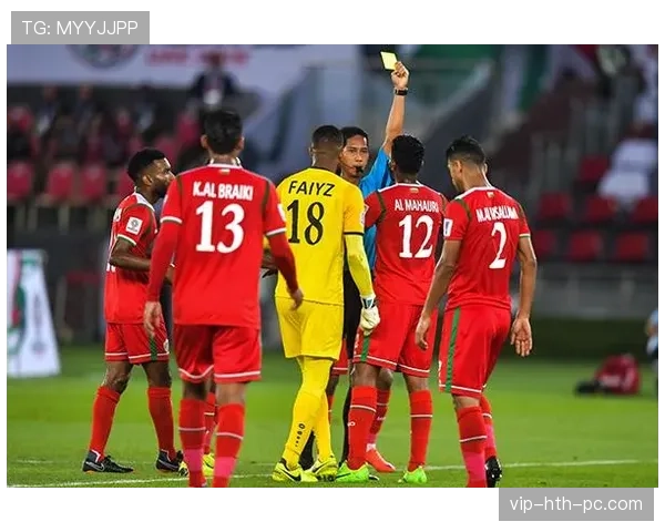 压人犯规判罚为何经常引发争议？裁判标准全解析