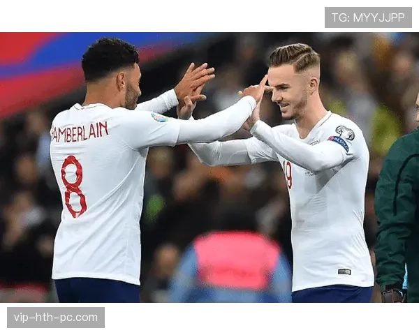 孙兴慜训练完直接去买顶奢帽子，明明中超大汗淋漓的样子…